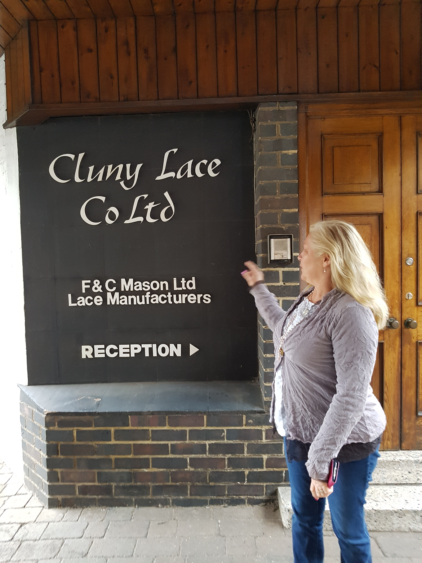 Cluny Lace Company - Manufacturers of traditional Leavers laces